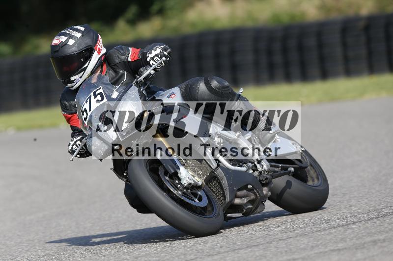 /45 10.08.2025 Plüss Moto Sport ADR/Einsteiger/575